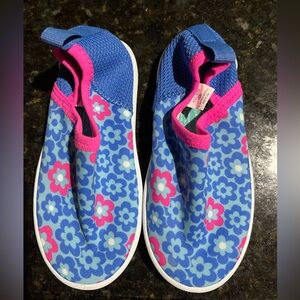 Toddler girls Speedo water socks